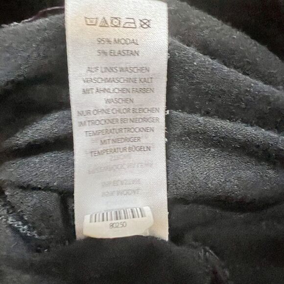 Tahari Midi Dress Short Sleeve Black V-Neck Stretchy Minimalist Size S - Picture 5 of 7